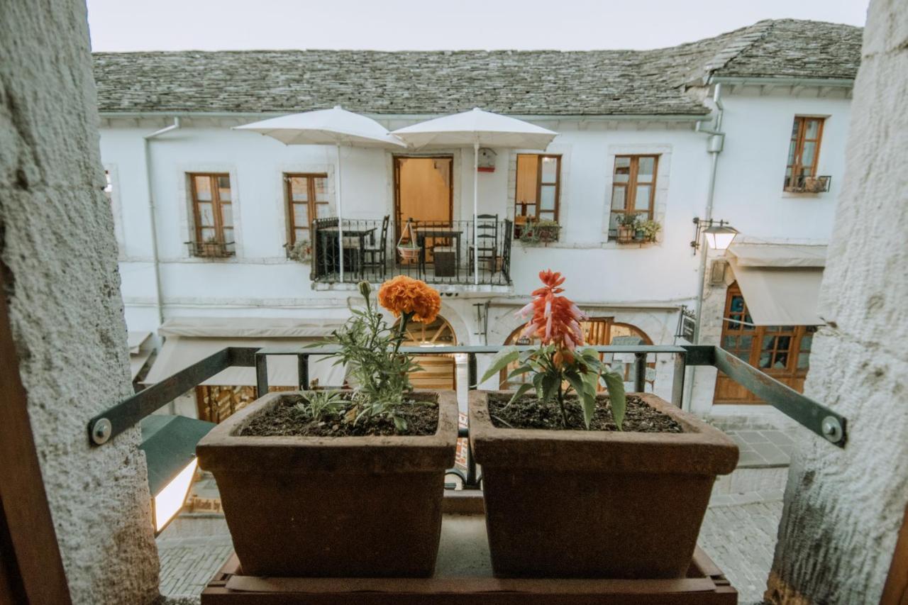 Hotel Grey Stone Gjirokastër Esterno foto