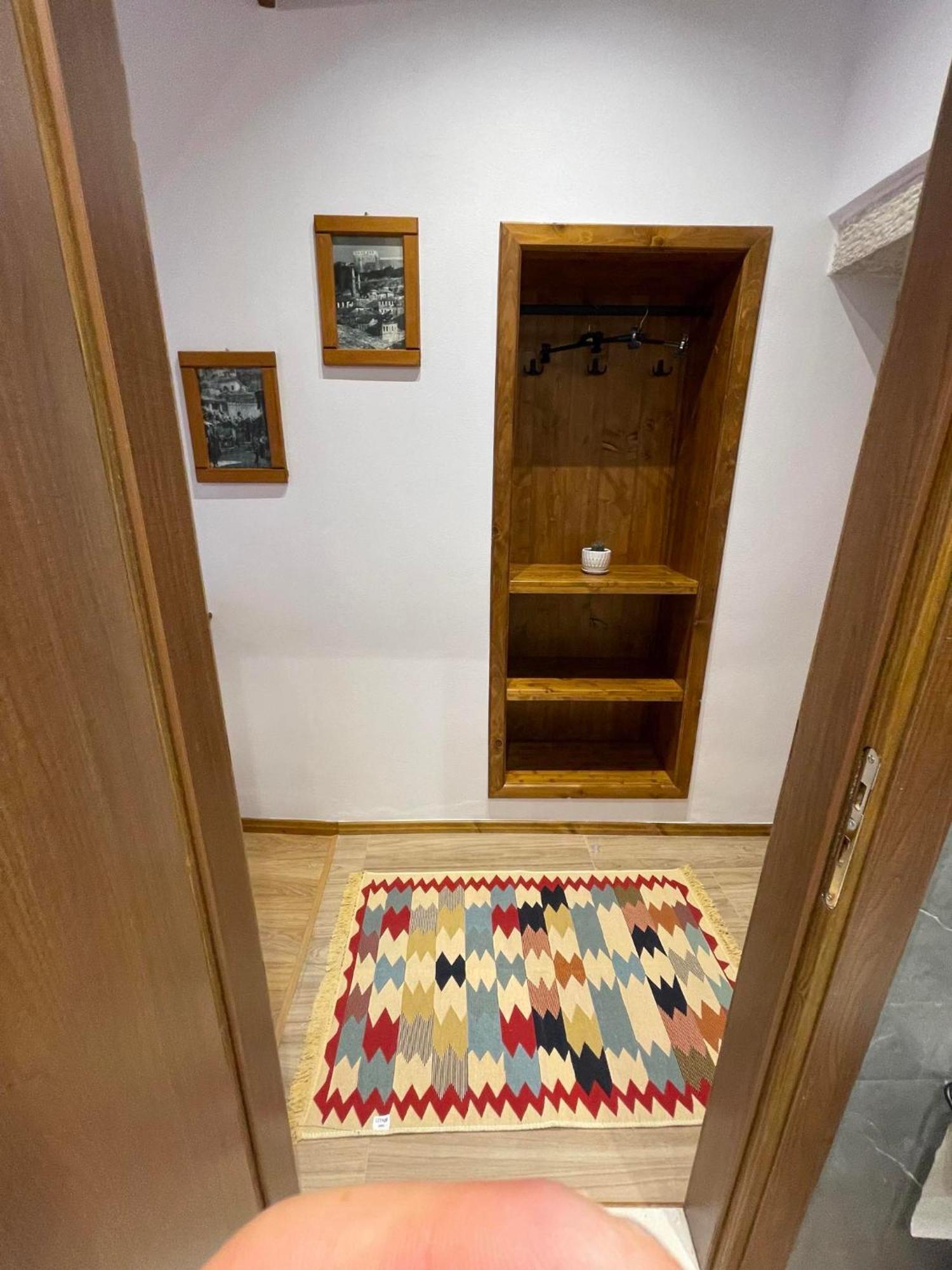 Hotel Grey Stone Gjirokastër Esterno foto