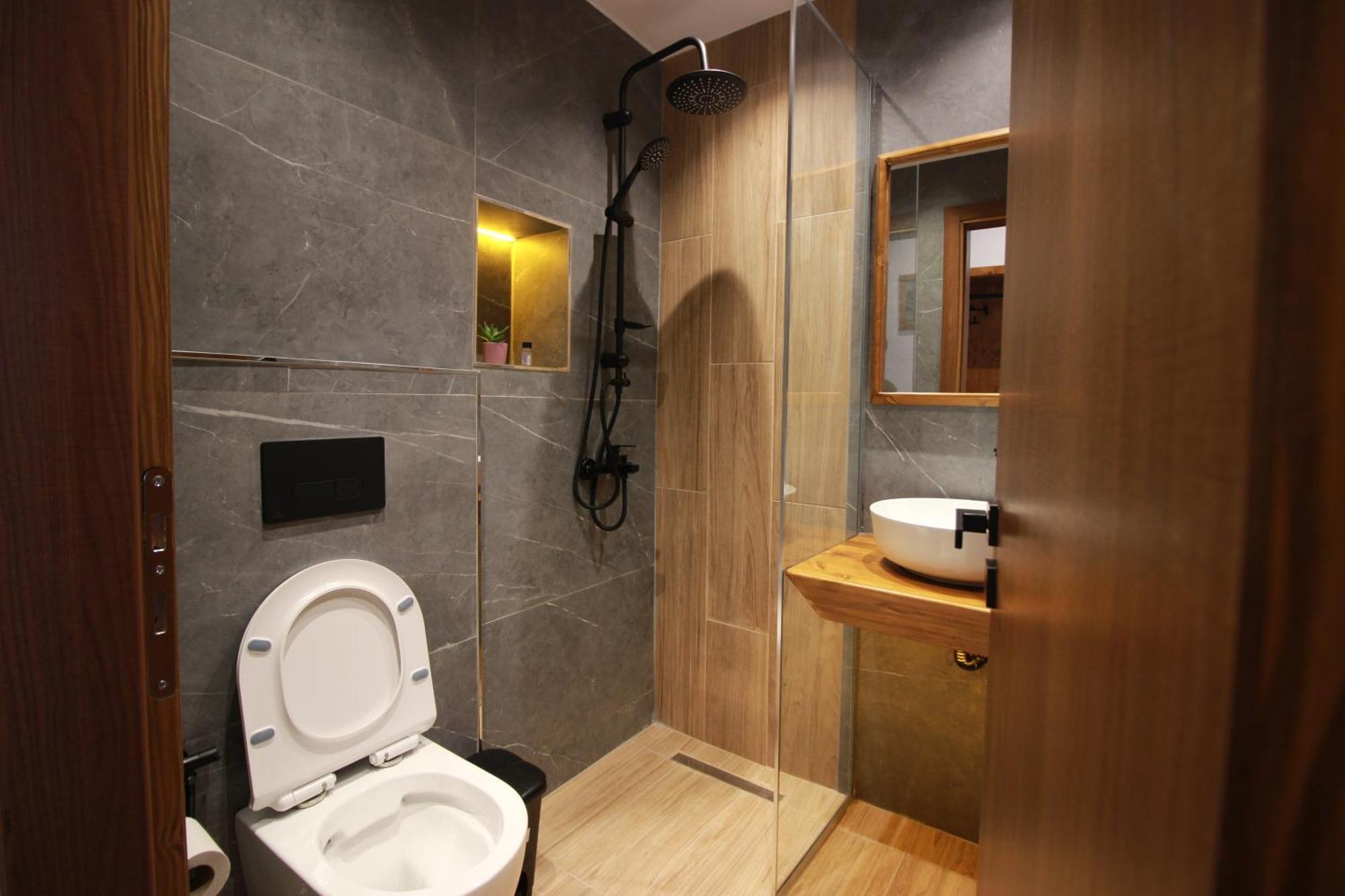 Hotel Grey Stone Gjirokastër Esterno foto