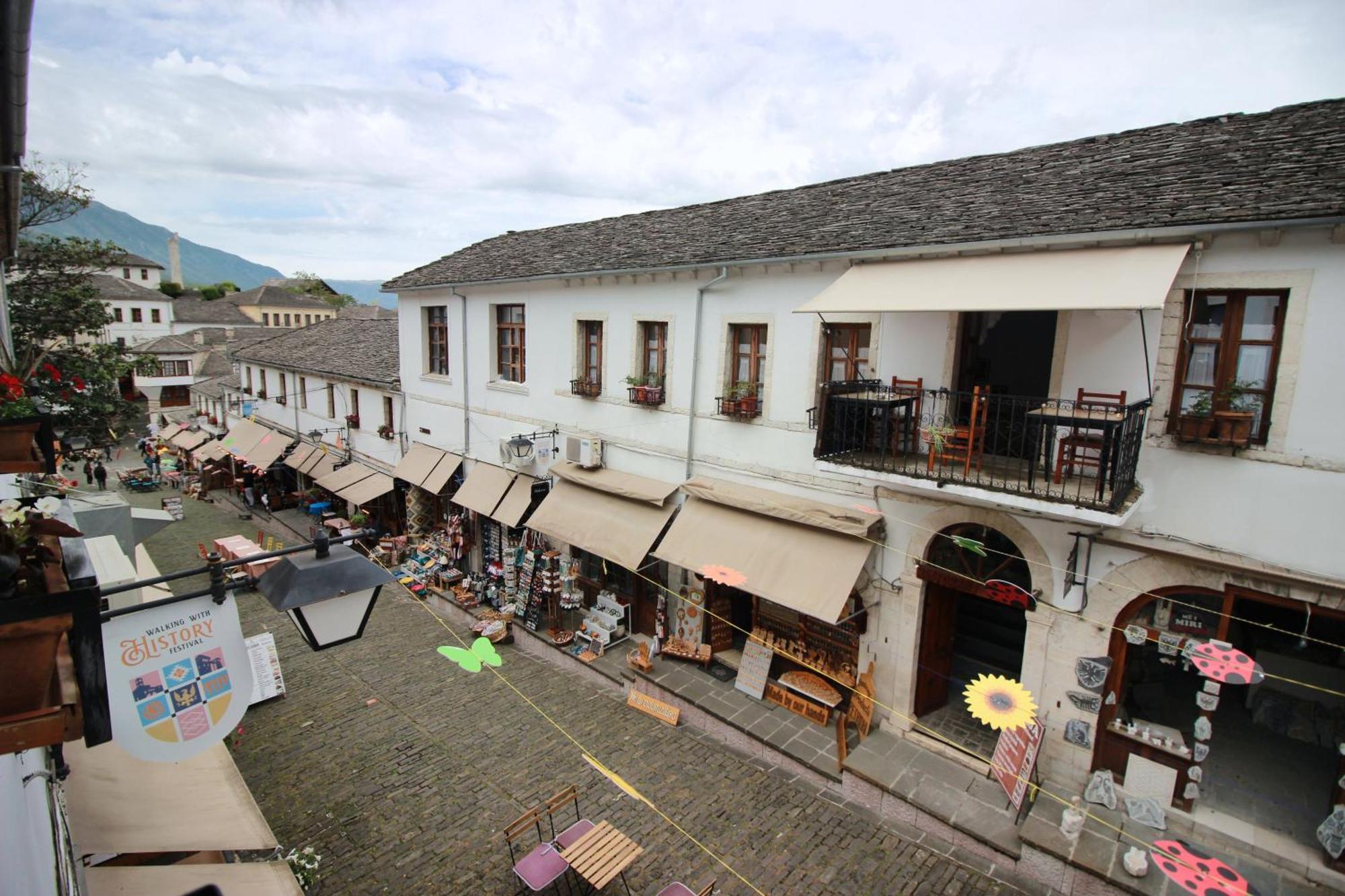 Hotel Grey Stone Gjirokastër Esterno foto