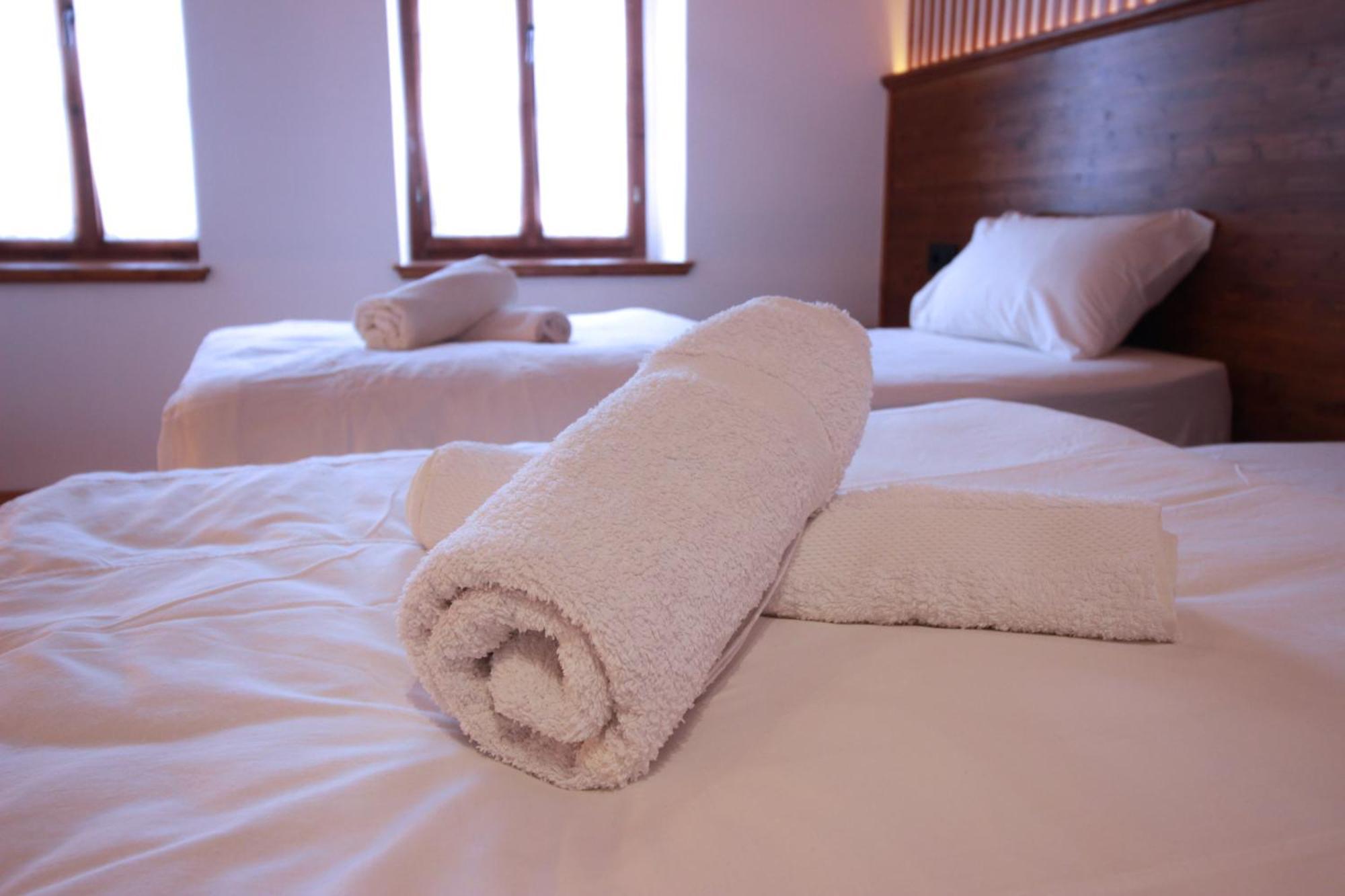 Hotel Grey Stone Gjirokastër Esterno foto