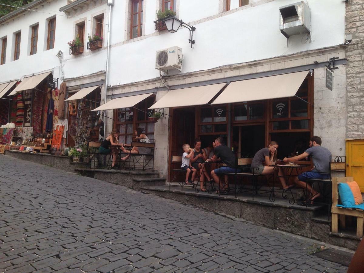 Hotel Grey Stone Gjirokastër Esterno foto